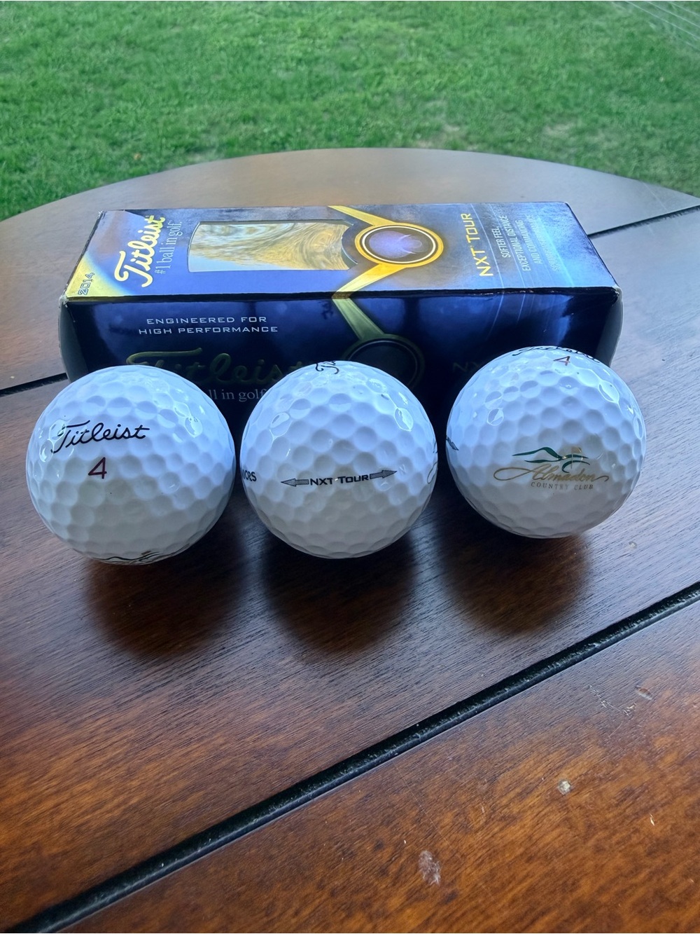 Titleist NXT Tour Golf Balls - White with Gold Logo - 3 Pack